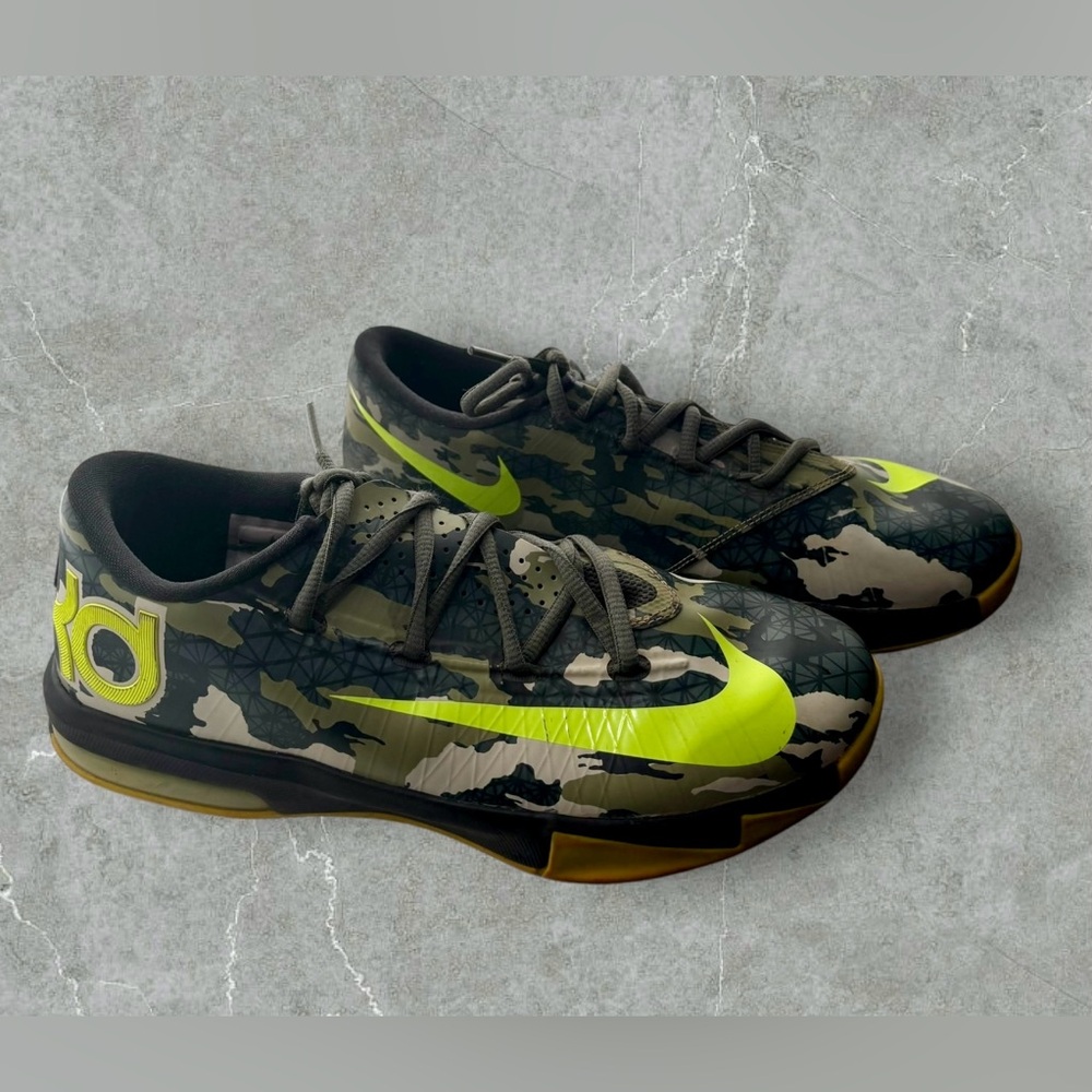 Nike KD 6 Kevin Durant Camo & Neon Green Athletic Sneaker Boys-Size 6Y